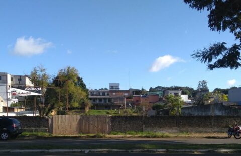 Aluguel Terreno Centro Av. João Goulart -BR 158 (ao lado da farmácia São João)