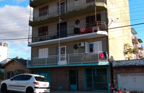 Vendas – Fluminense – Rua Thomaz Albornoz – Edifício Lindóia bloco B (fundos)