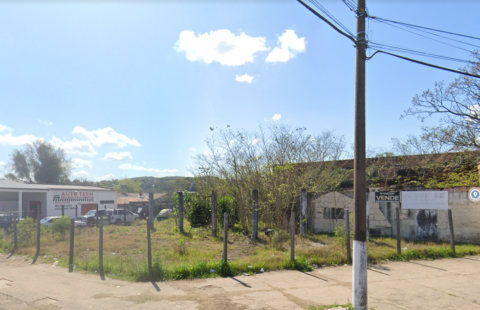 Vendas Terreno esquina da subida para o Planalto- Rua Pedro Chalá de Barros esquina Marques  Pavão ( trevo da entrada para Planalto)