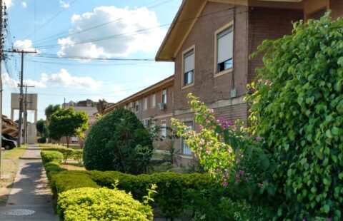 Vendas -Jardins – Residencial Vilage Center.  Av. Daltro Filho n° 1455 – apto  Bloco E