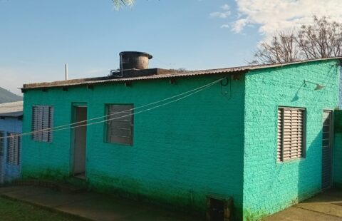 Rua Otacilio de Oliveira  Casa verde a Esquerda nº 242