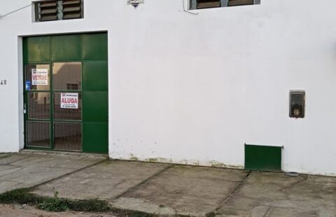 Depósito e/ou Salão Comercial Fluminense- Rua Clemente Tanajura Rodrigues.