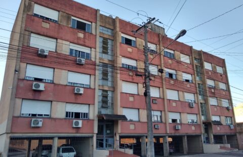 Centro- Rua Conde de Porto Alegre nº 1150 – Edifício Bahia Apto 302