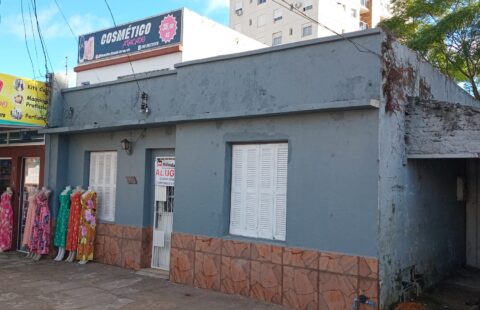 Centro Av. Tamandaré nº 2852  ( Ponto Comercial e/ou Residencial) ao lado  do CHS(Centro Hospitalar Santanense)