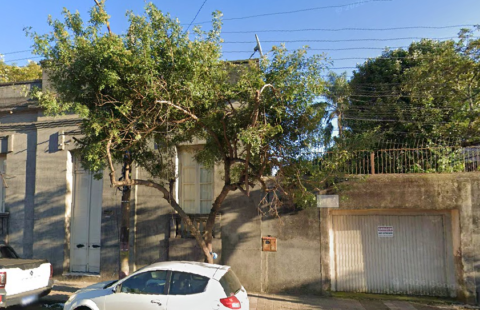 Vendas  Centro rua Treze de Maio esquina rua Uruguai  (em frente ao estacionamento do Righi da rua Uruguai)